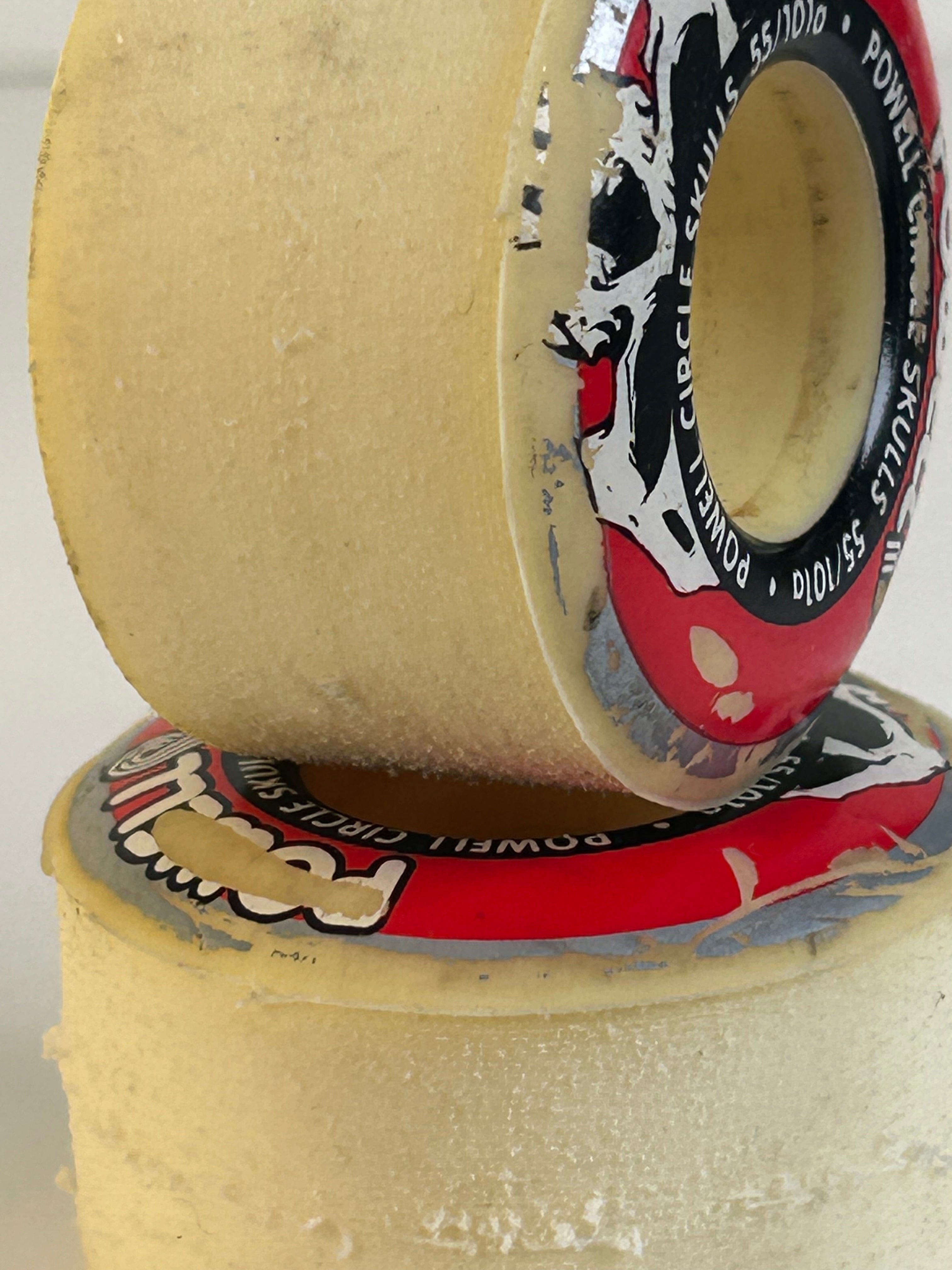 Refurbees Powell 50mm 101A Red Skulls