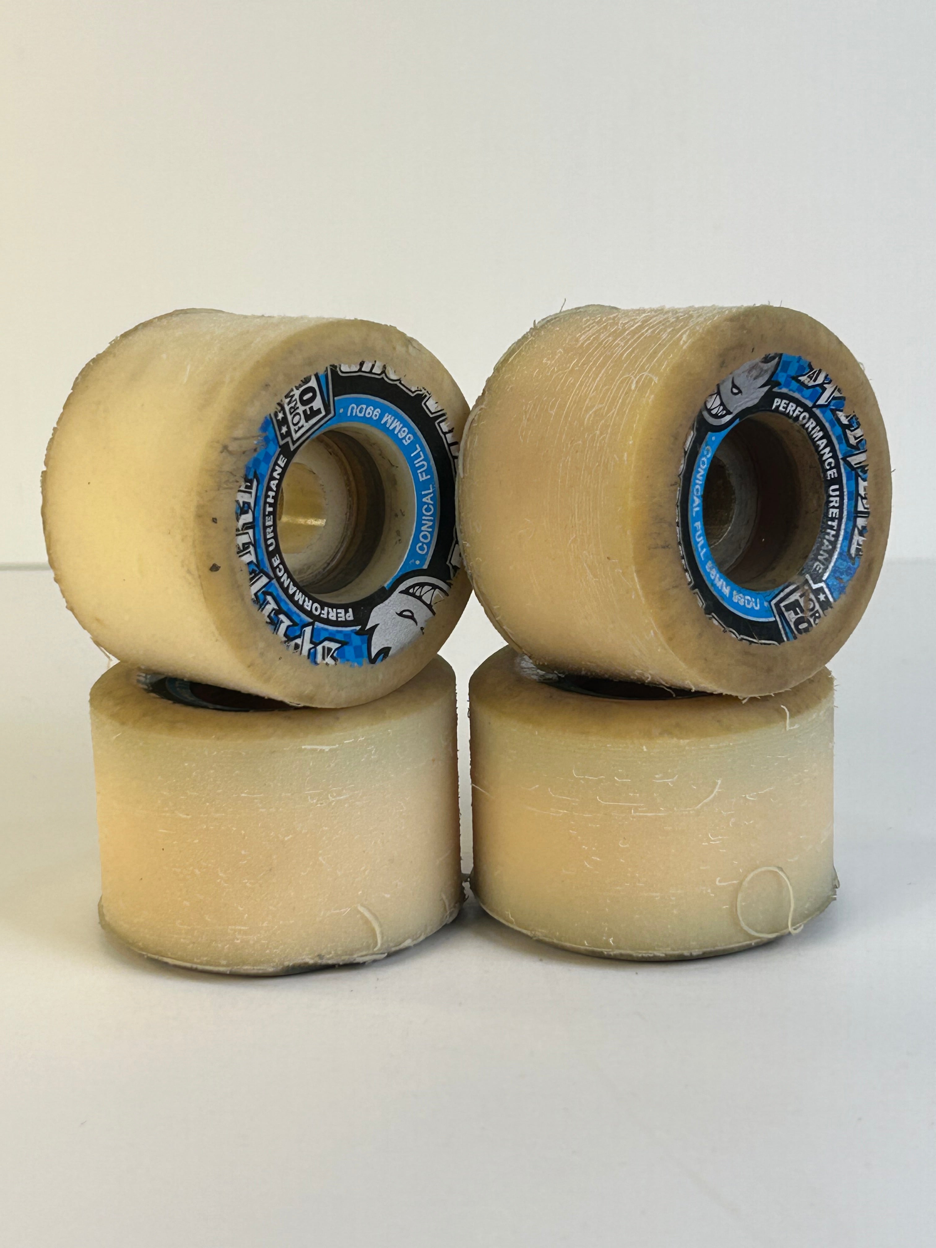 Refurbees Spits 50mm 99A Blue Conical