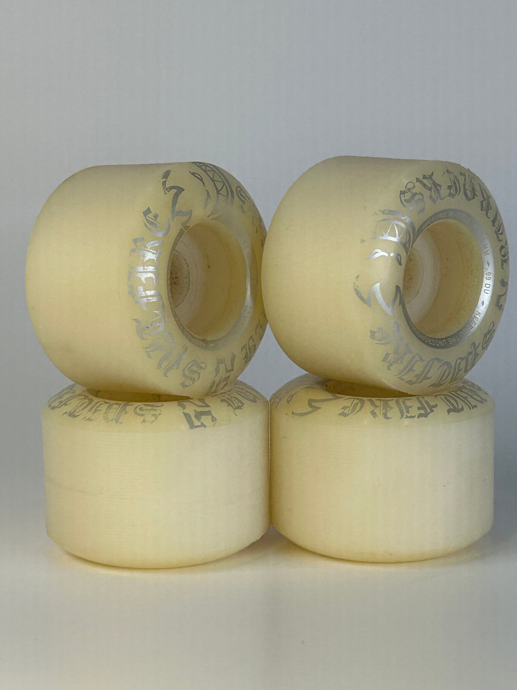Refurbees Spits 46mm 99A Silver Fire